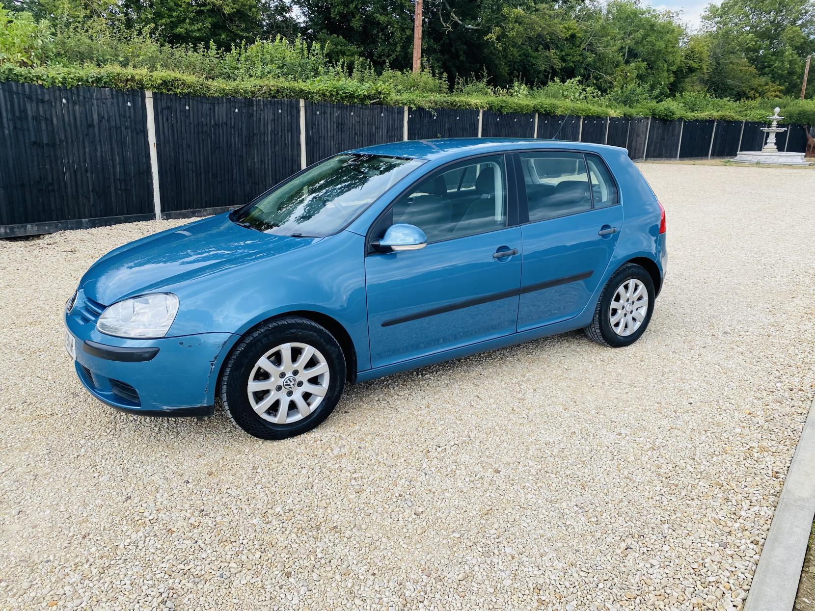 Volkswagen Golf 1.6 FSI SE Hatchback 5dr Petrol Manual (168 g/km, 113 bhp)