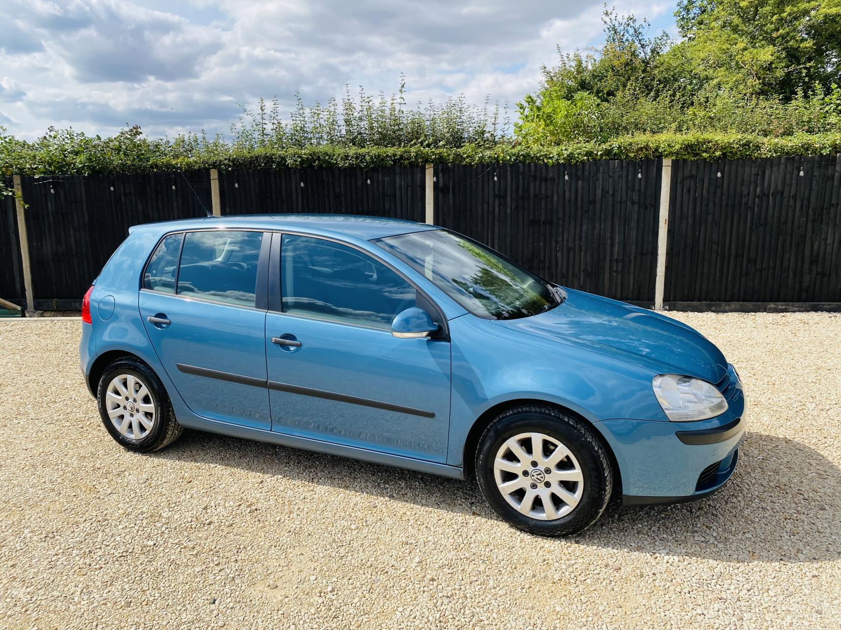 Volkswagen Golf 1.6 FSI SE Hatchback 5dr Petrol Manual (168 g/km, 113 bhp)
