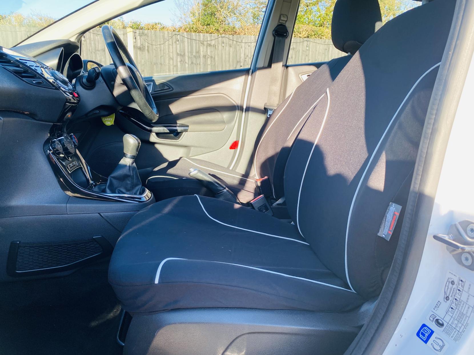 Ford Fiesta 1.25 Zetec Hatchback 5dr Petrol Manual Euro 6 (82 ps)