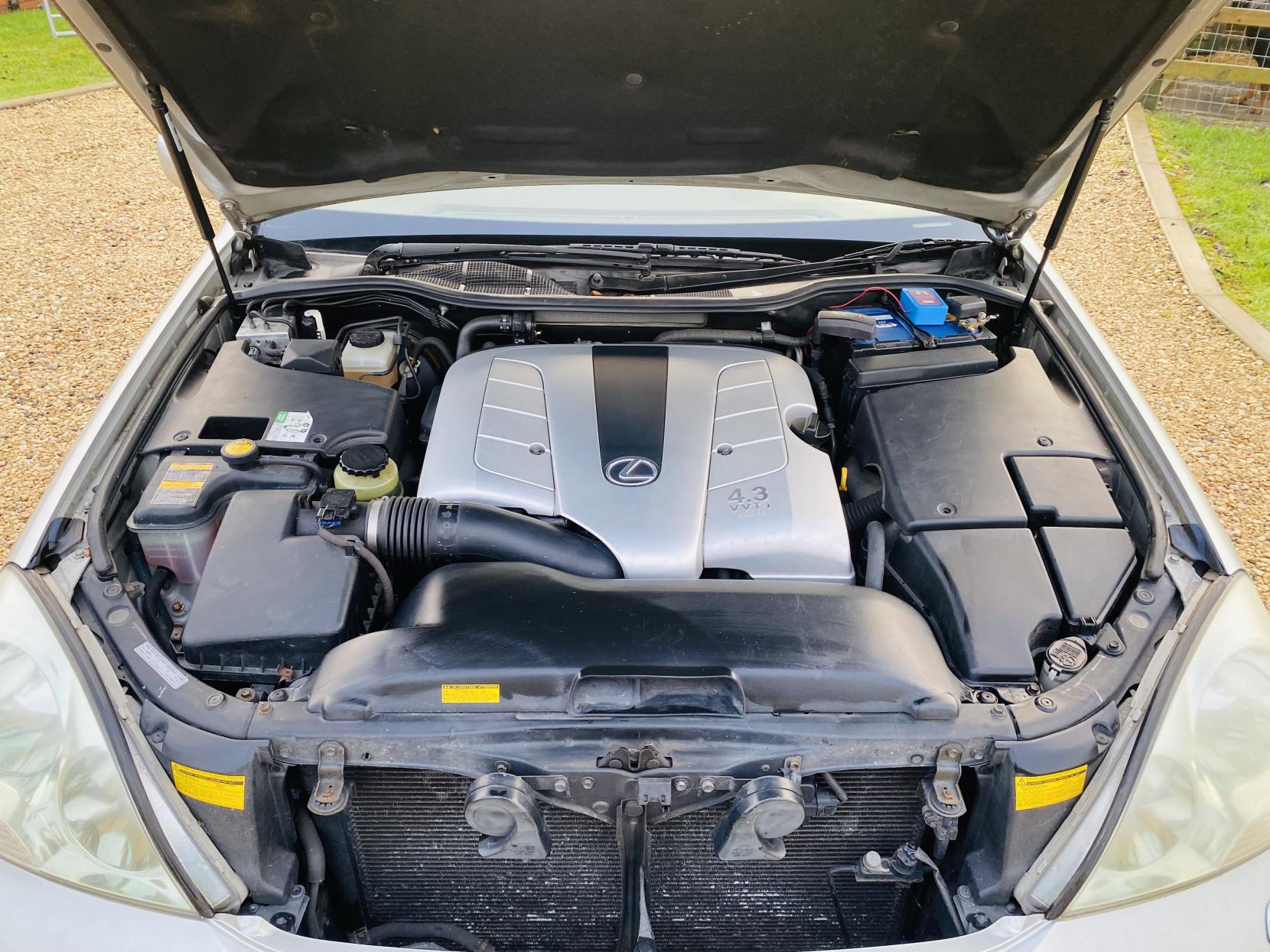 Lexus LS 4.3 430 Saloon 4dr Petrol Automatic (289 g/km, 280 bhp)