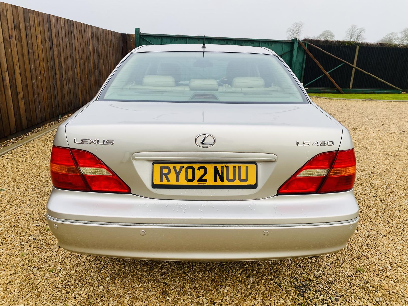 Lexus LS 4.3 430 Saloon 4dr Petrol Automatic (289 g/km, 280 bhp)