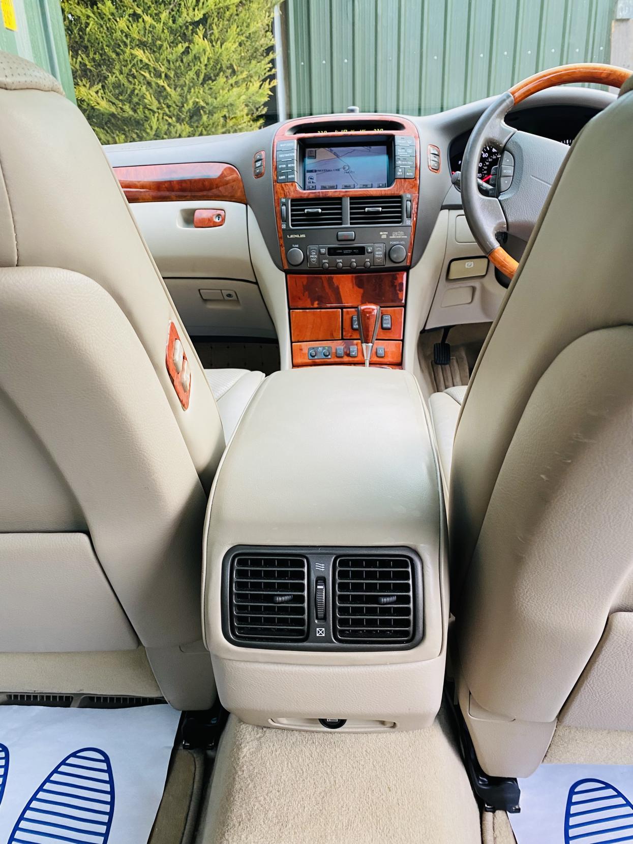 Lexus LS 4.3 430 Saloon 4dr Petrol Automatic (289 g/km, 280 bhp)