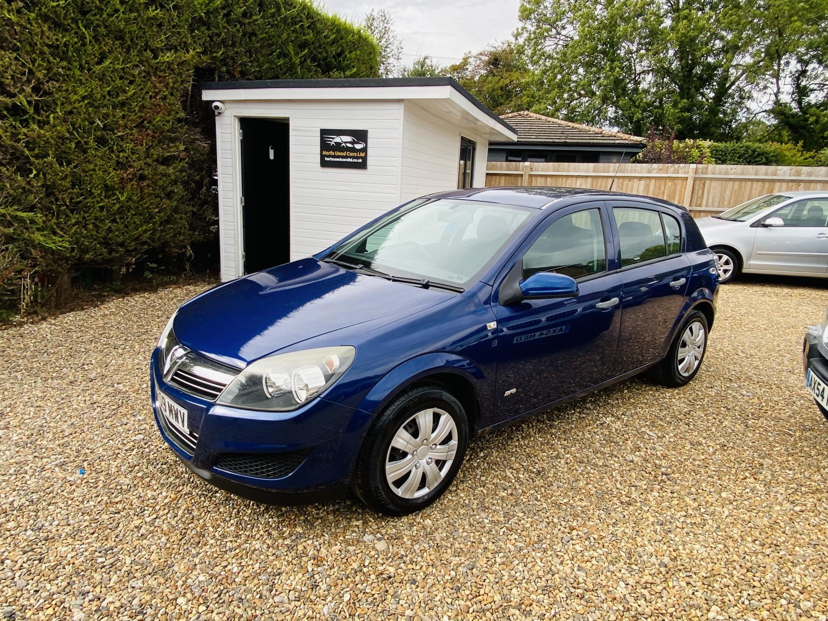 Vauxhall Astra 1.6i 16v Life Hatchback 5dr Petrol Manual (155 g/km, 113 bhp)