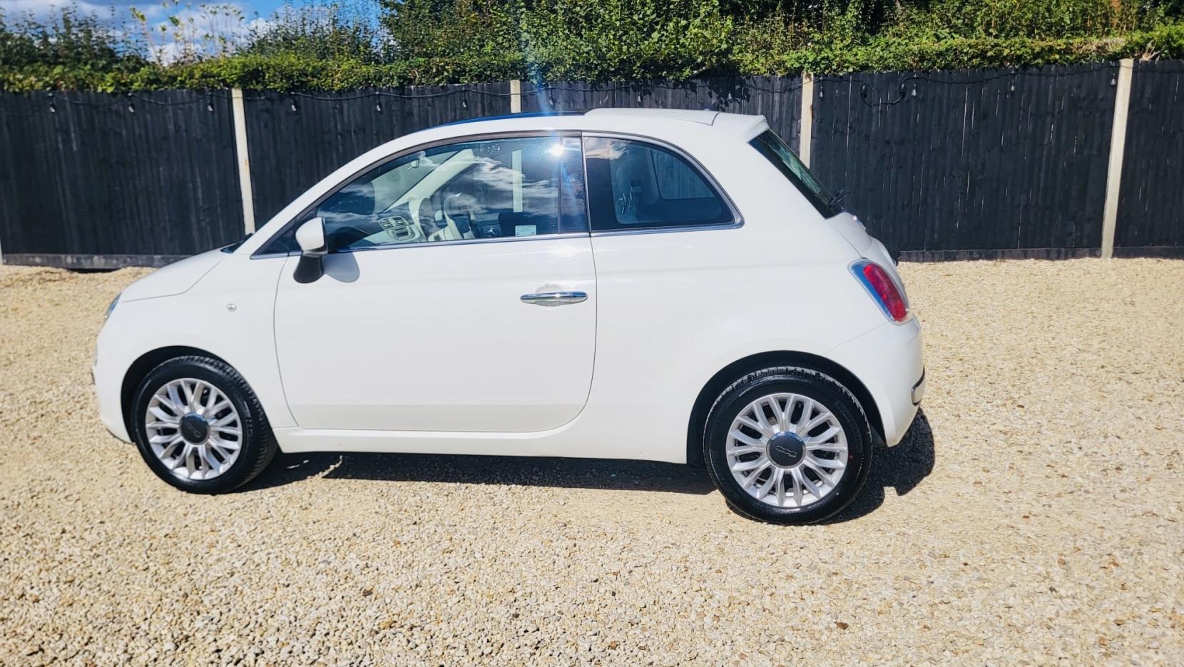 Fiat 500 1.2 Lounge Hatchback 3dr Petrol Dualogic Euro 6 (s/s) (69 bhp)