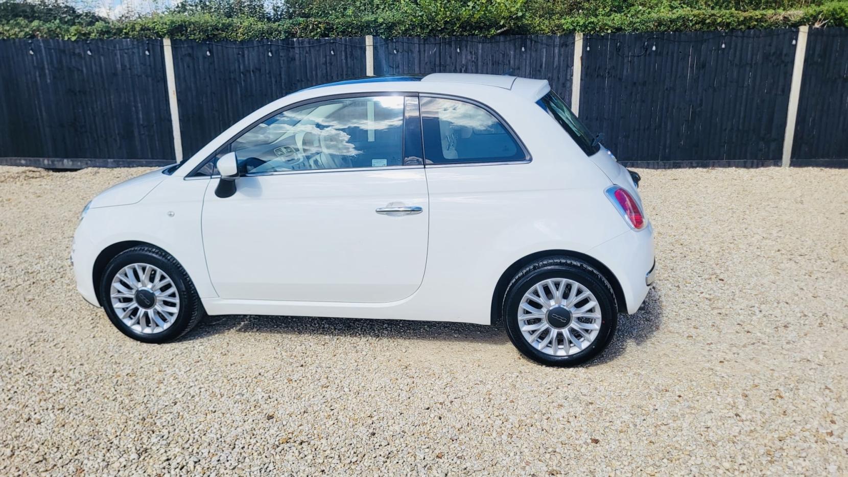 Fiat 500 1.2 Lounge Hatchback 3dr Petrol Dualogic Euro 6 (s/s) (69 bhp)