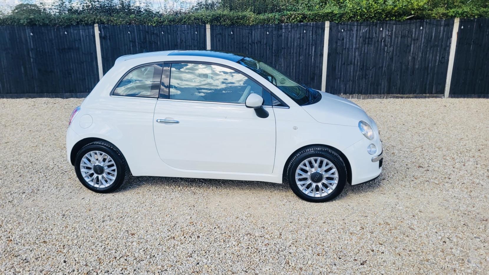 Fiat 500 1.2 Lounge Hatchback 3dr Petrol Dualogic Euro 6 (s/s) (69 bhp)
