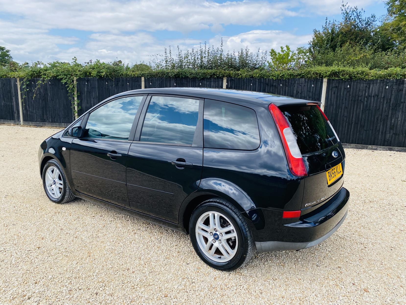 Ford Focus C-Max 2.0 Zetec MPV 5dr Petrol Automatic (194 g/km, 143 bhp)