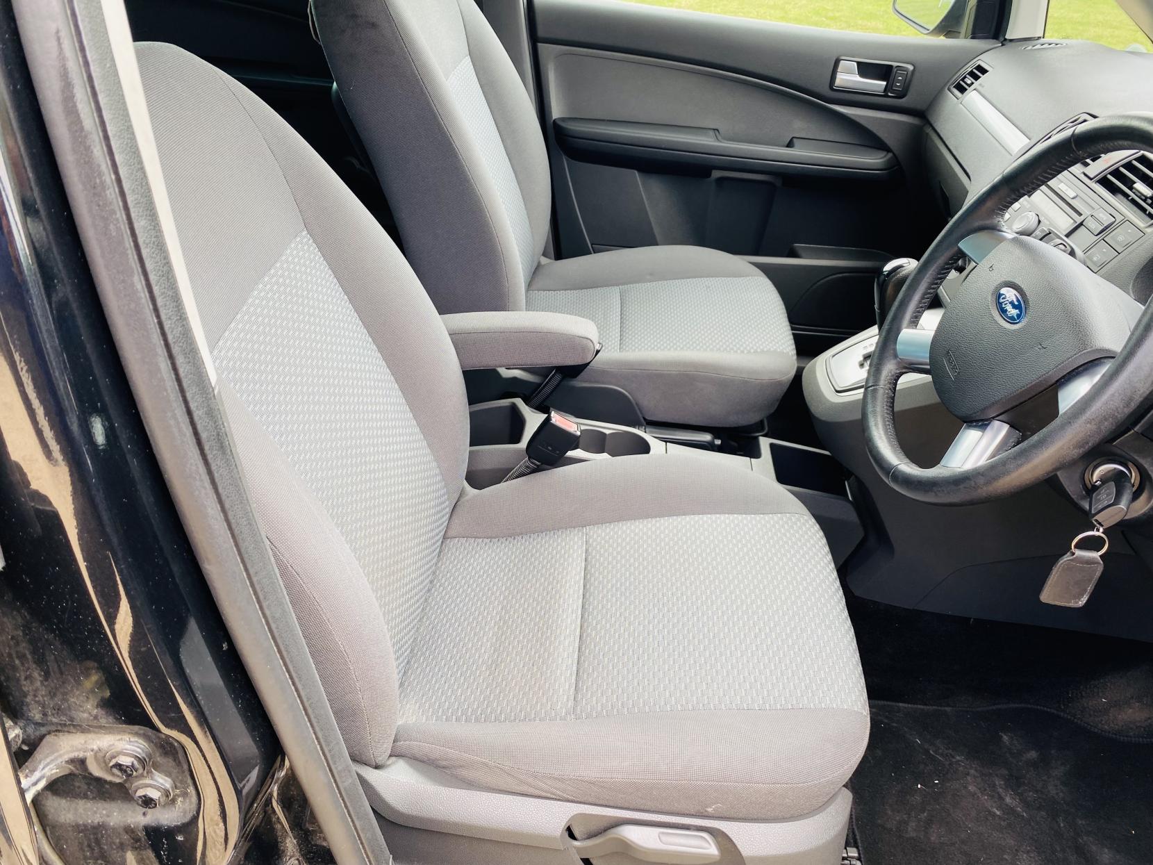 Ford Focus C-Max 2.0 Zetec MPV 5dr Petrol Automatic (194 g/km, 143 bhp)