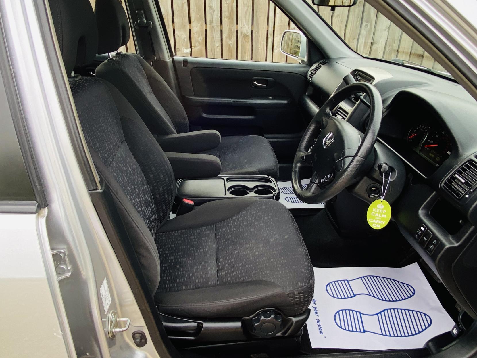 Honda CR-V 2.0 i-VTEC Sport SUV 5dr Petrol Automatic (220 g/km, 150 bhp)