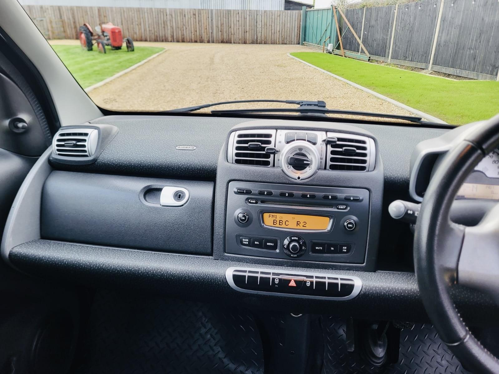 Smart fortwo 1.0 MHD Passion Coupe 2dr Petrol Auto Euro 4 (71 bhp)