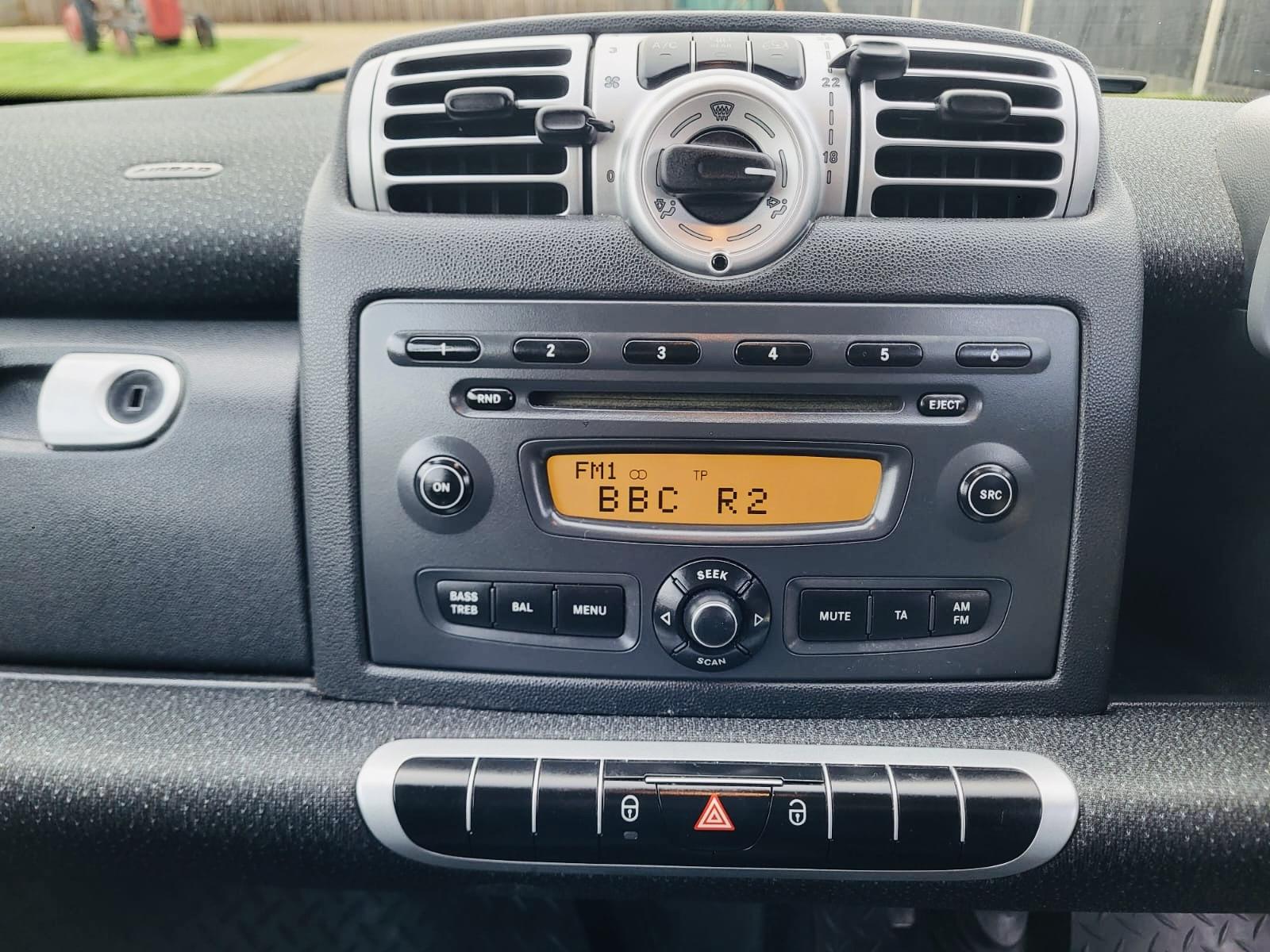 Smart fortwo 1.0 MHD Passion Coupe 2dr Petrol Auto Euro 4 (71 bhp)