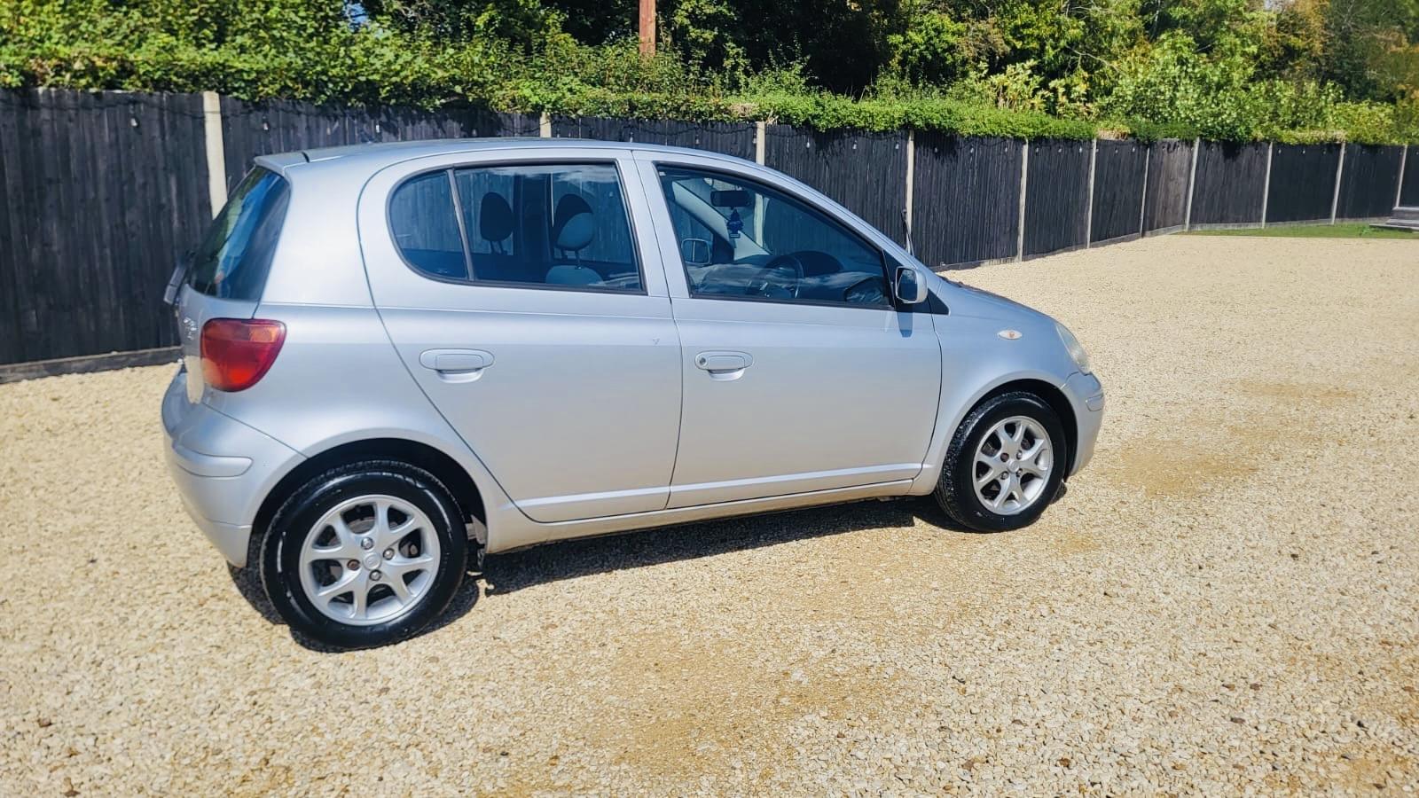 Toyota Yaris 1.3 VVT-i T Spirit Hatchback 5dr Petrol Manual (138 g/km, 85 bhp)
