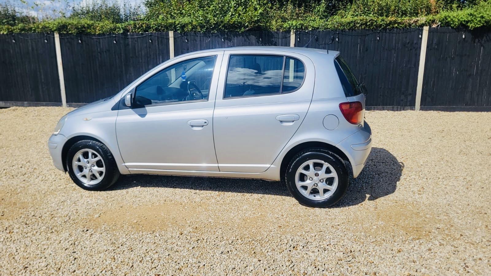 Toyota Yaris 1.3 VVT-i T Spirit Hatchback 5dr Petrol Manual (138 g/km, 85 bhp)