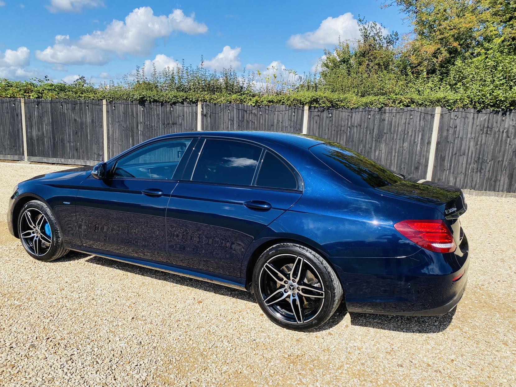 Mercedes-Benz E Class 2.0 E350e 6.4kWh AMG Line Saloon 4dr Petrol Plug-in Hybrid G-Tronic+ Euro 6 (s/s) (299 ps)