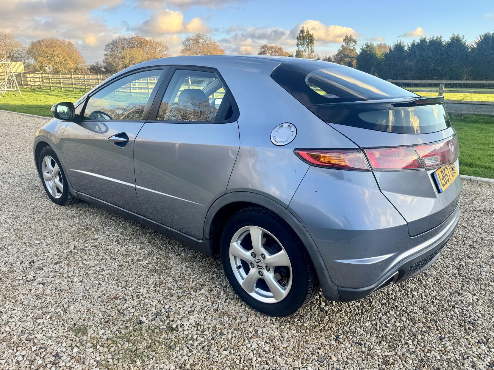 Honda Civic 1.8 i-VTEC SE Hatchback 5dr Petrol i-Shift (150 g/km, 138 bhp)