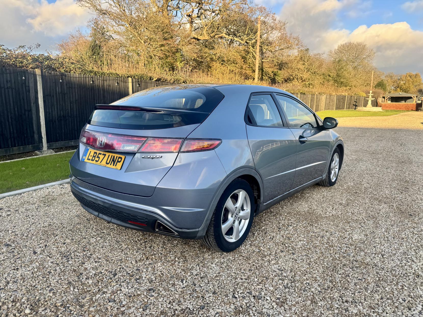 Honda Civic 1.8 i-VTEC SE Hatchback 5dr Petrol i-Shift (150 g/km, 138 bhp)