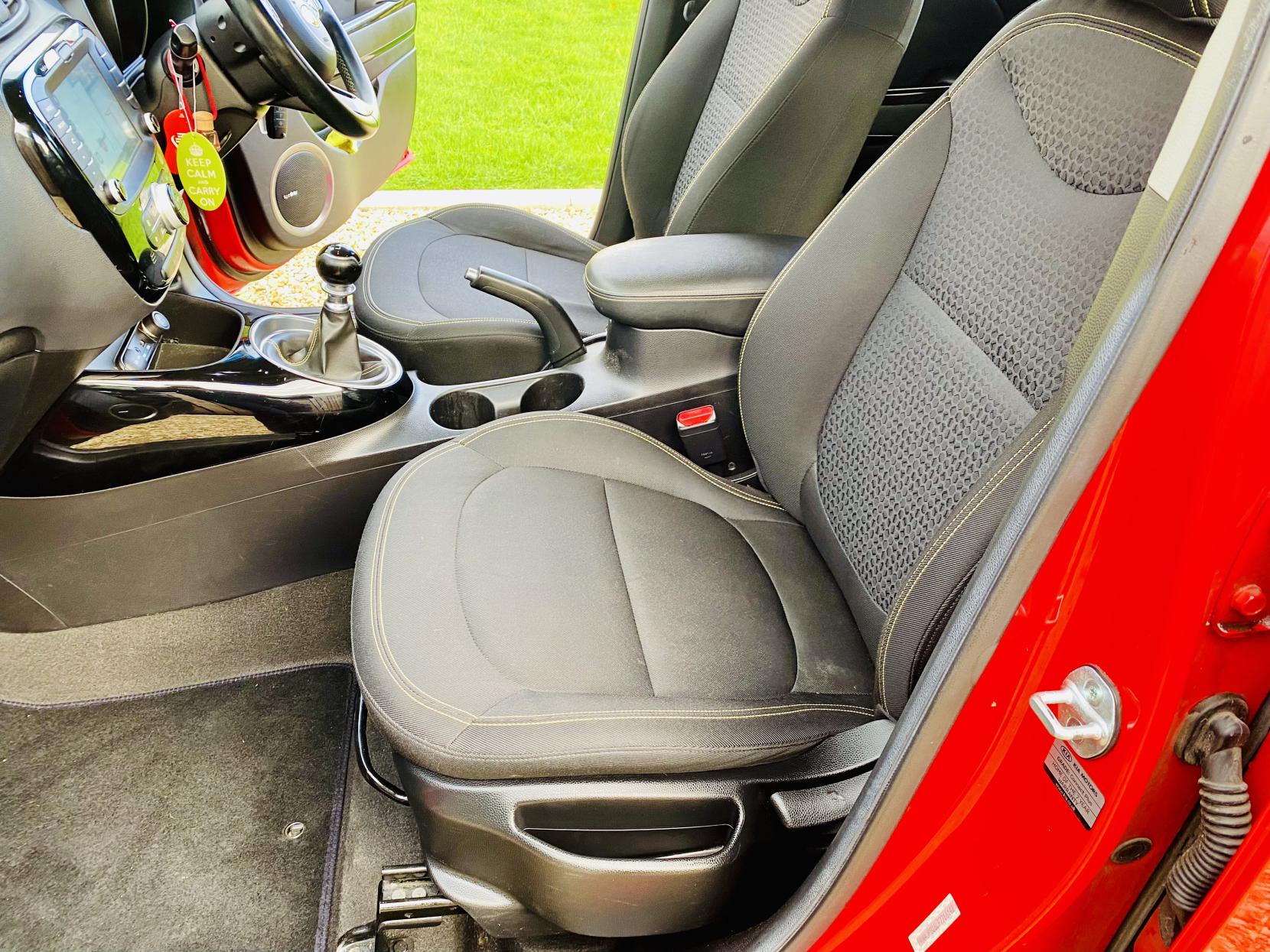 Kia Soul 1.6 CRDi Connect Plus SUV 5dr Diesel Manual Euro 5 (126 bhp)