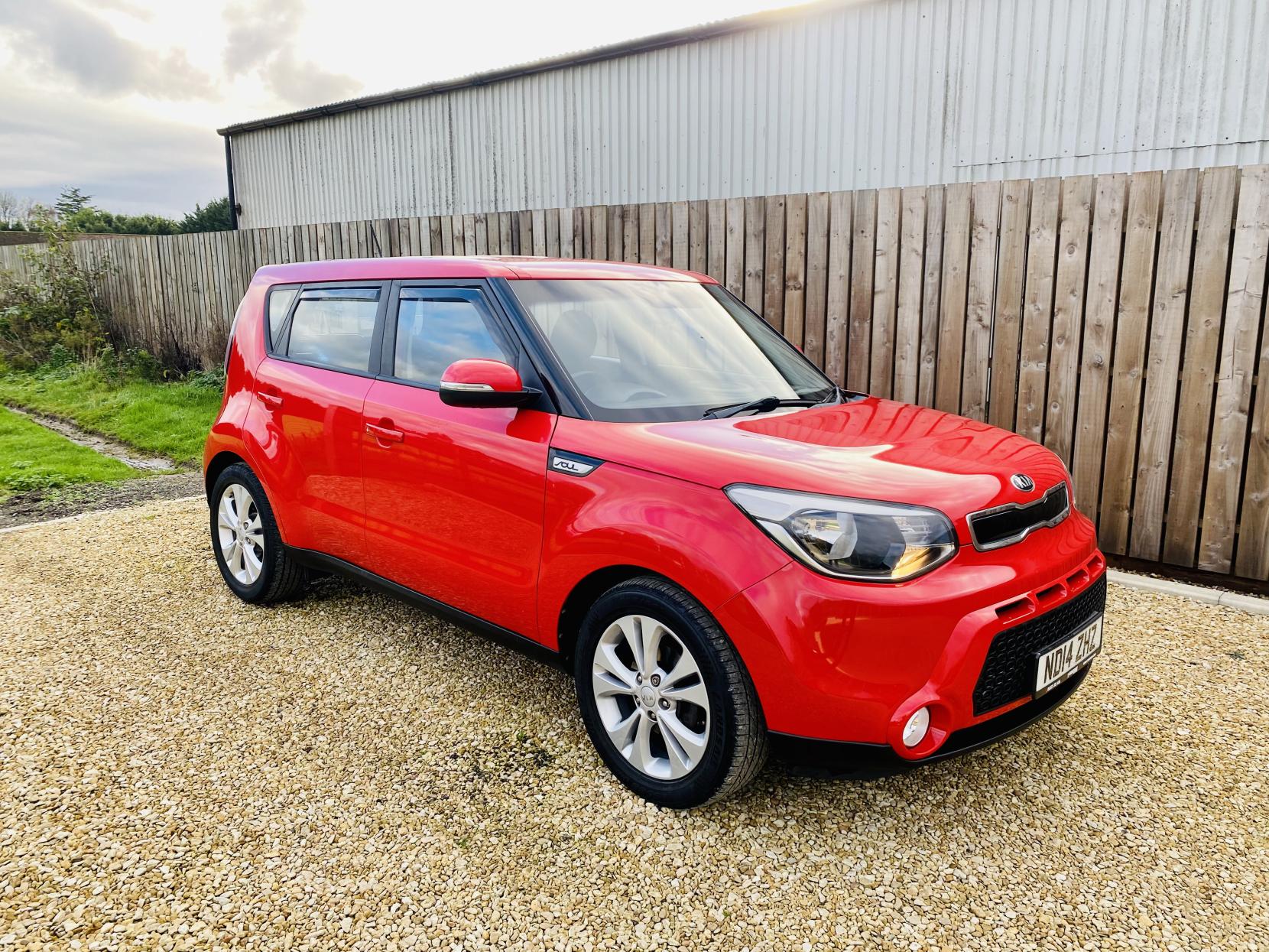 Kia Soul 1.6 CRDi Connect Plus SUV 5dr Diesel Manual Euro 5 (126 bhp)