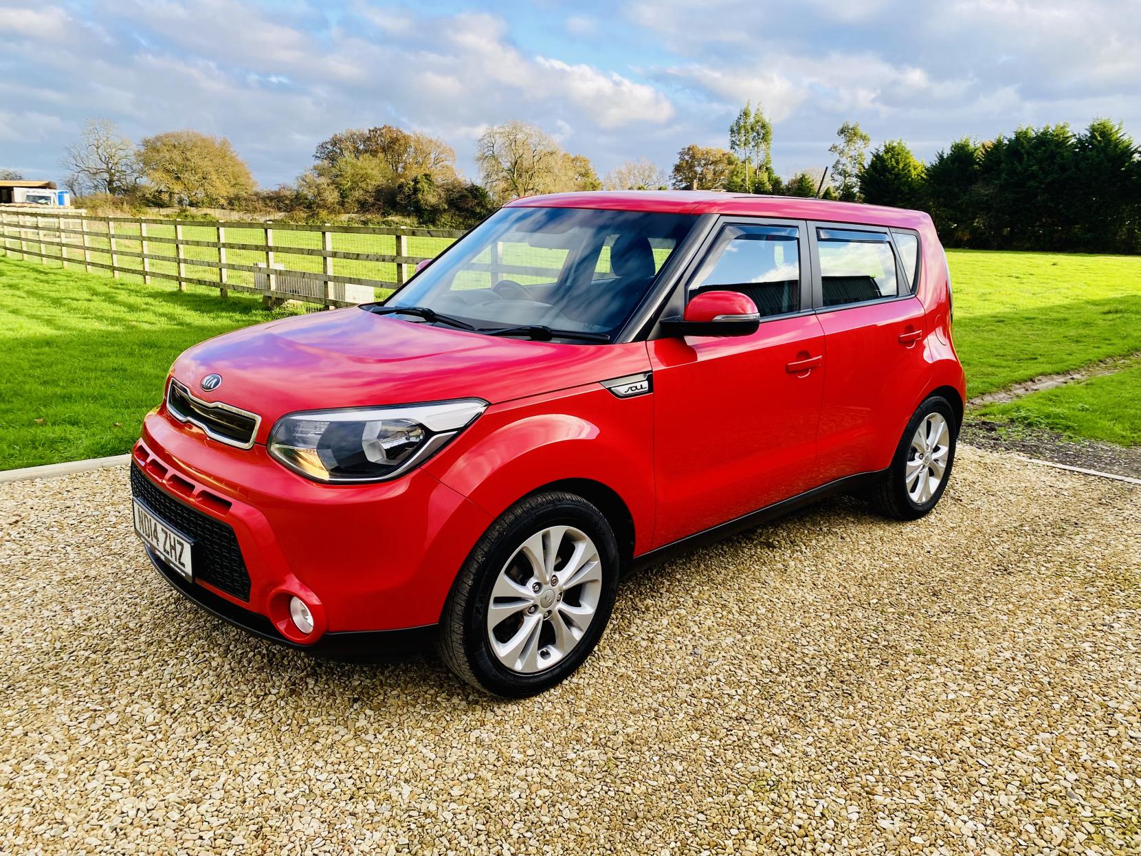 Kia Soul 1.6 CRDi Connect Plus SUV 5dr Diesel Manual Euro 5 (126 bhp)