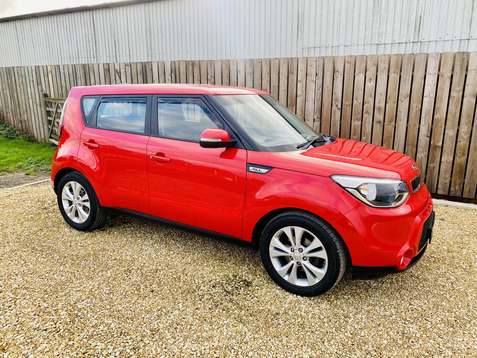 Kia Soul 1.6 CRDi Connect Plus SUV 5dr Diesel Manual Euro 5 (126 bhp)
