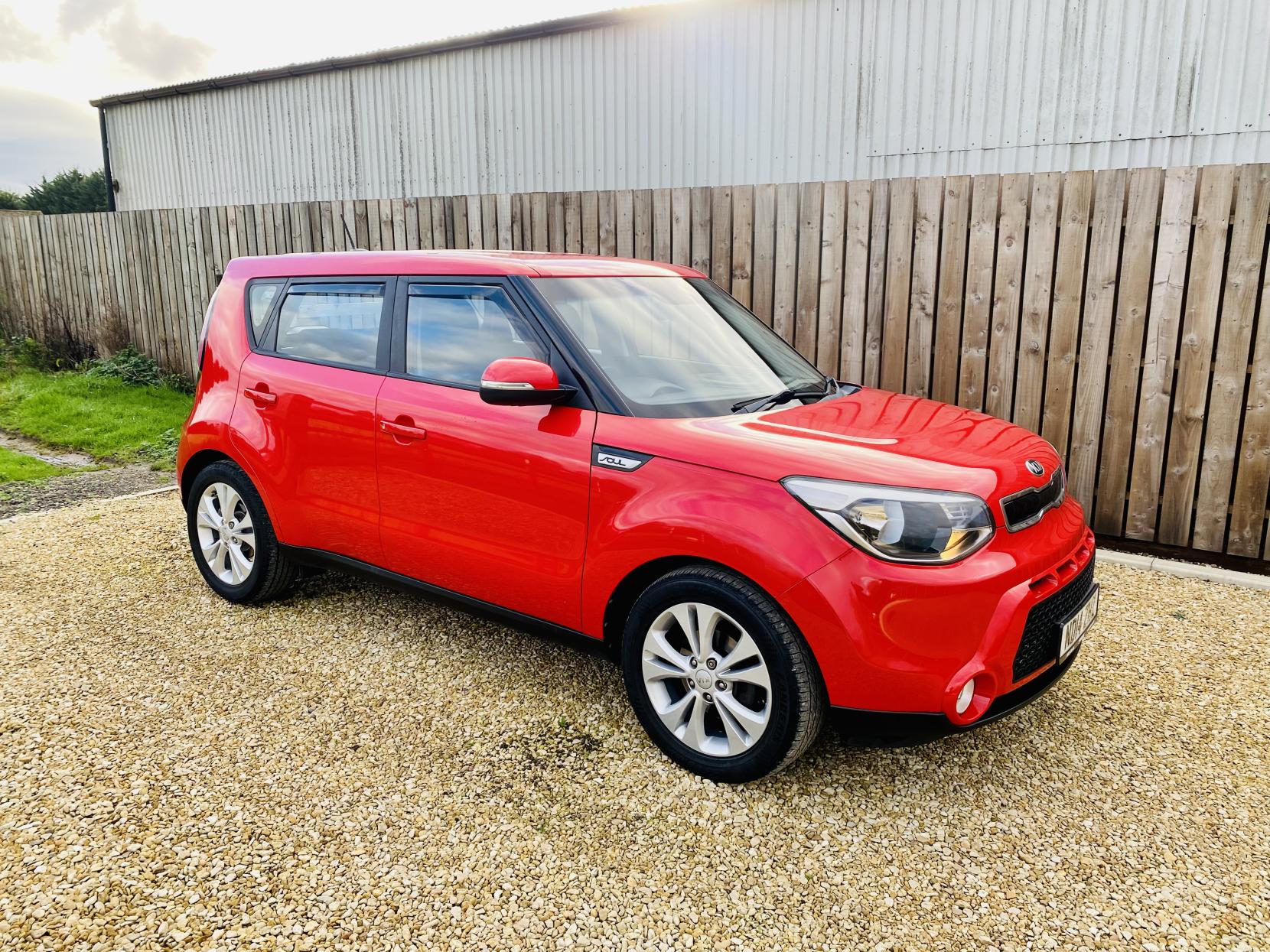 Kia Soul 1.6 CRDi Connect Plus SUV 5dr Diesel Manual Euro 5 (126 bhp)