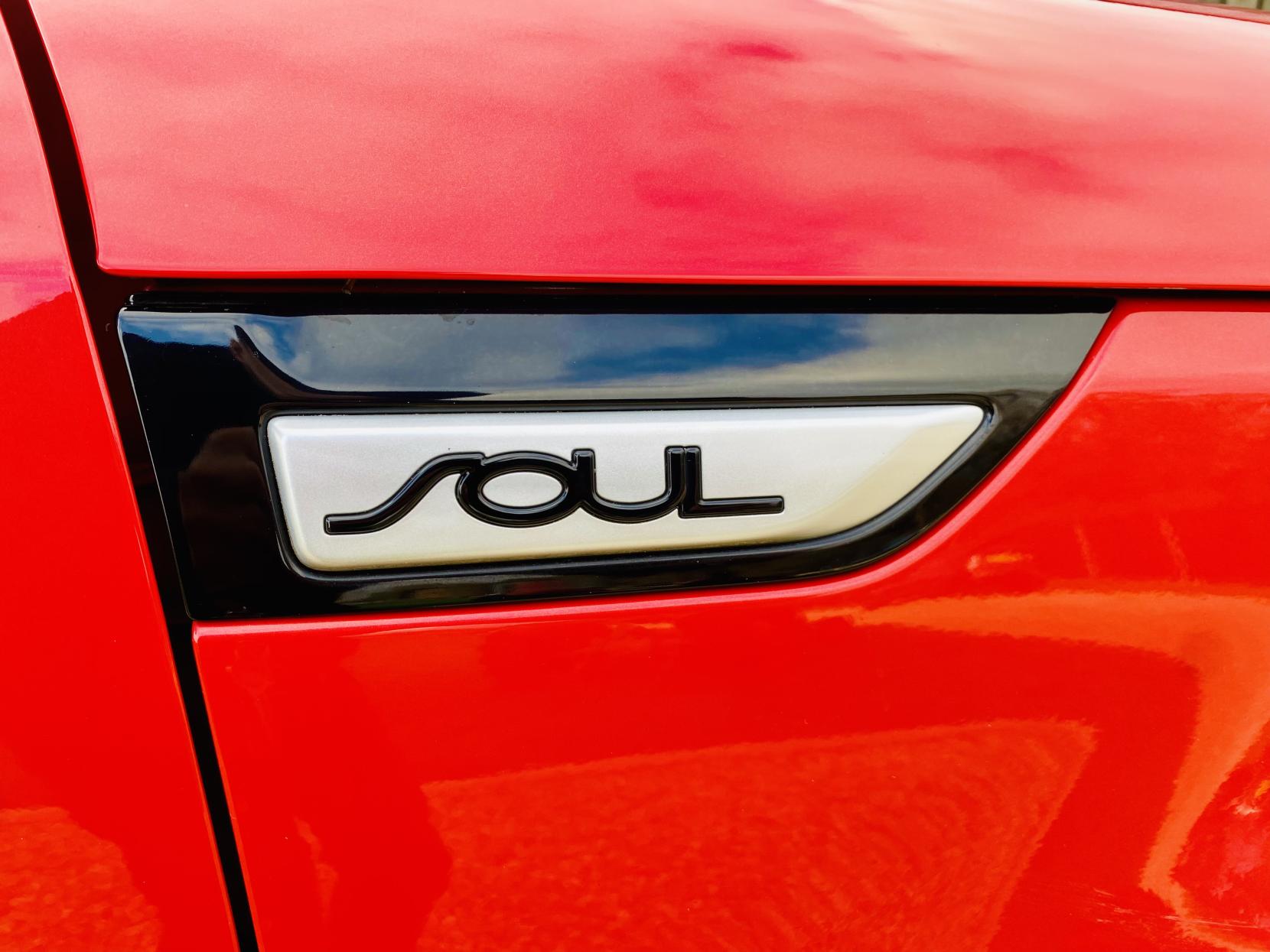 Kia Soul 1.6 CRDi Connect Plus SUV 5dr Diesel Manual Euro 5 (126 bhp)