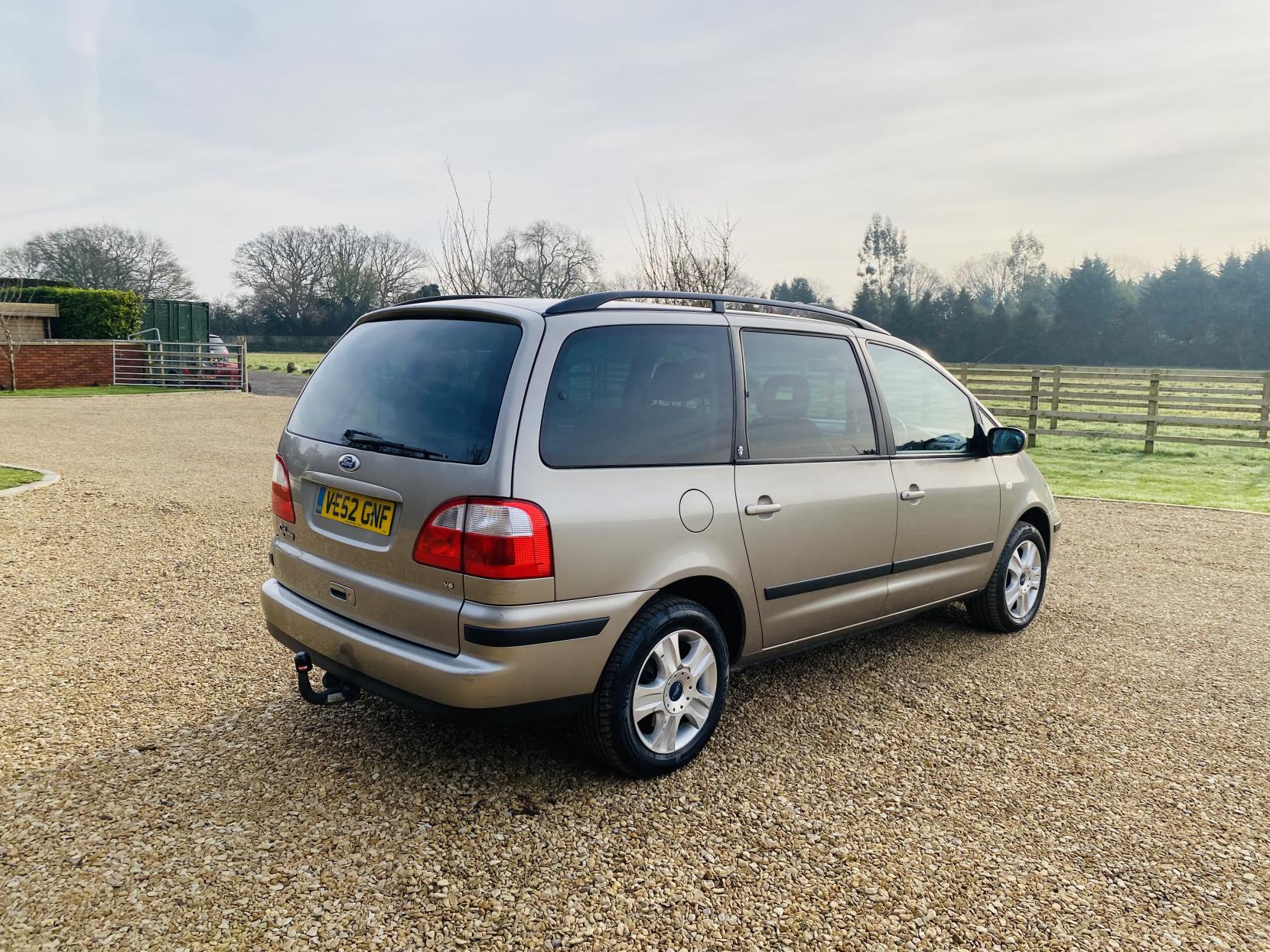 Ford Galaxy 2.8i Ghia MPV 5dr Petrol Automatic (288 g/km, 200 bhp)