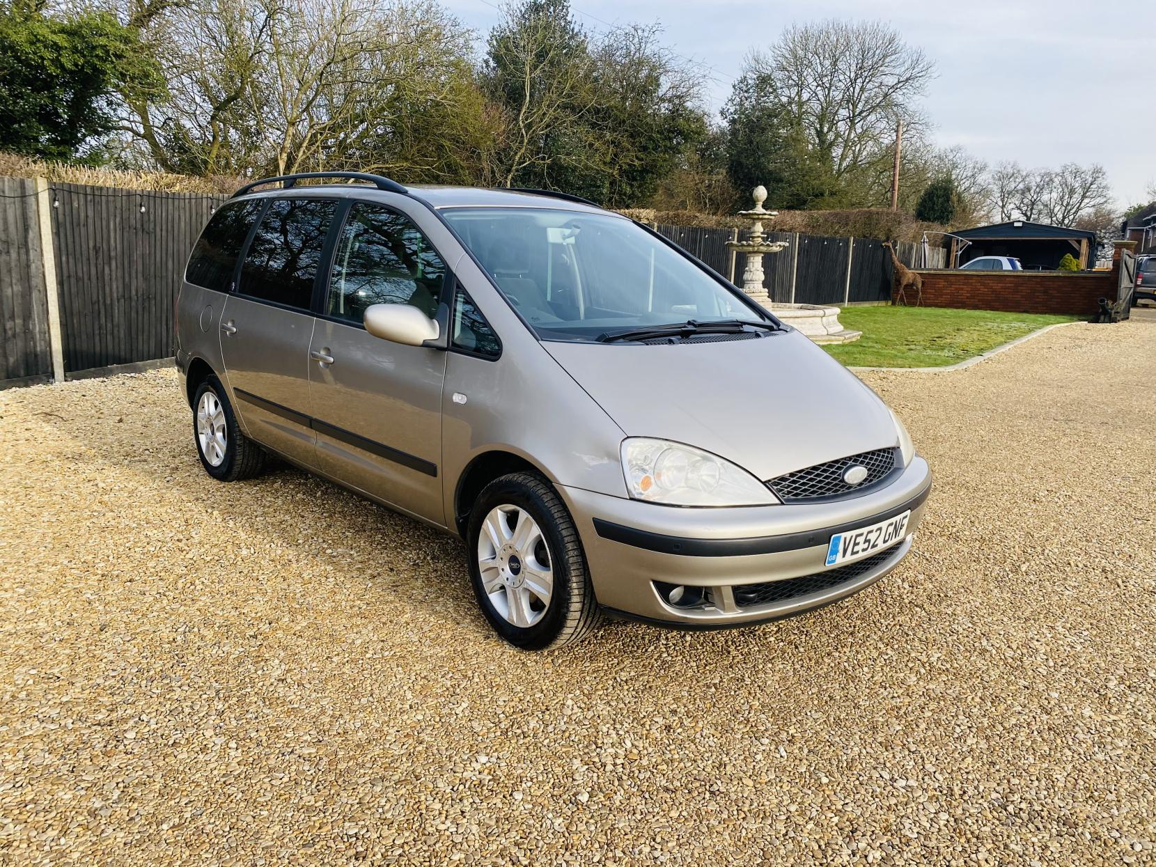 Ford Galaxy 2.8i Ghia MPV 5dr Petrol Automatic (288 g/km, 200 bhp)