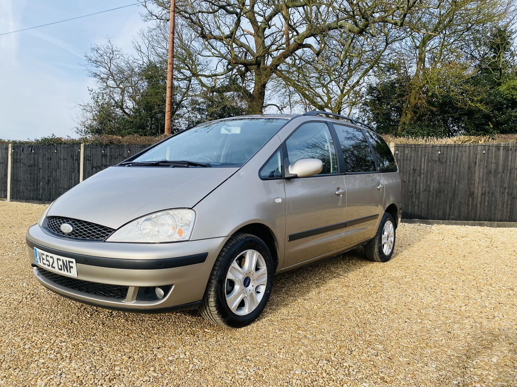 Ford Galaxy 2.8i Ghia MPV 5dr Petrol Automatic (288 g/km, 200 bhp)