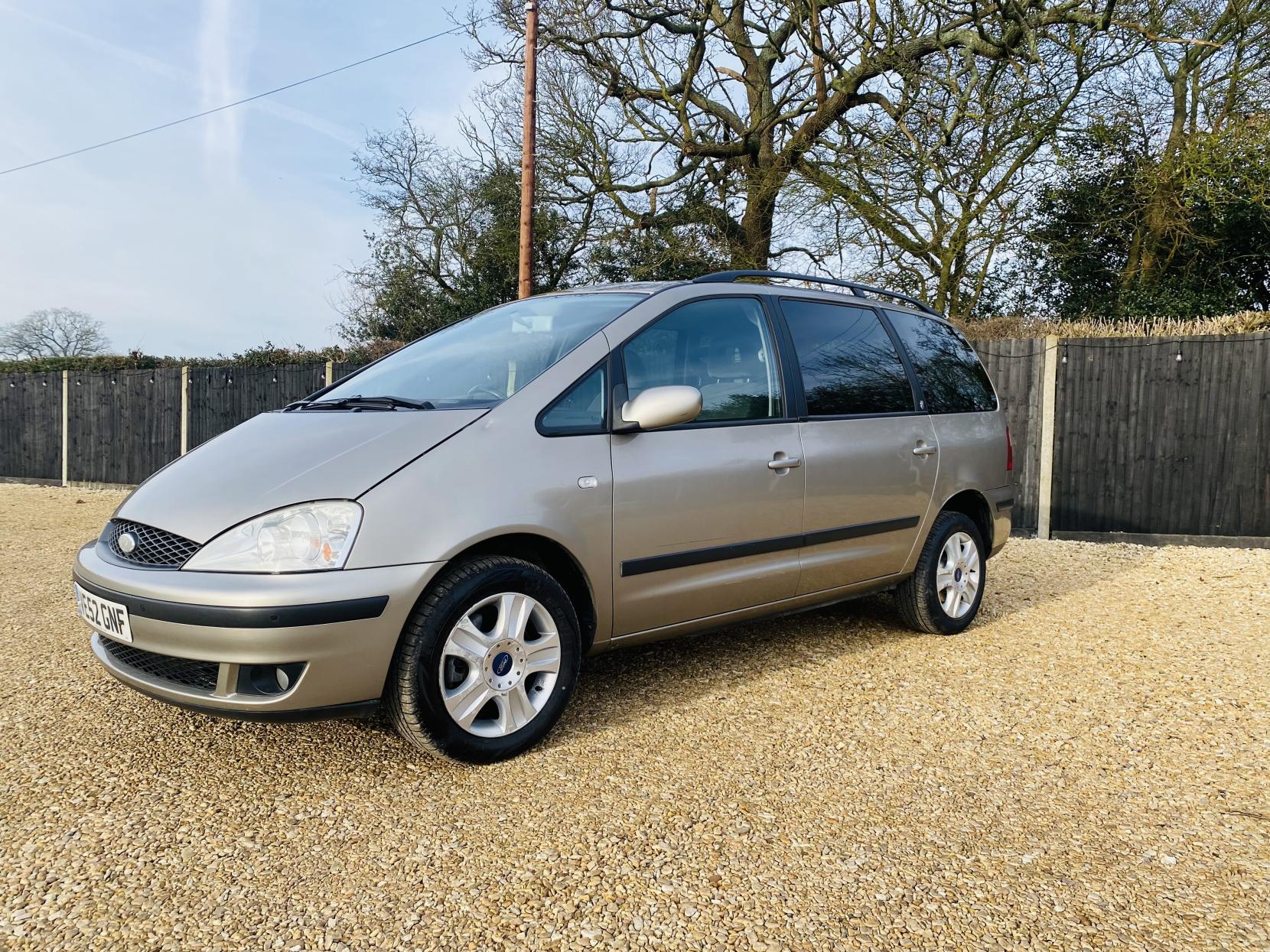 Ford Galaxy 2.8i Ghia MPV 5dr Petrol Automatic (288 g/km, 200 bhp)