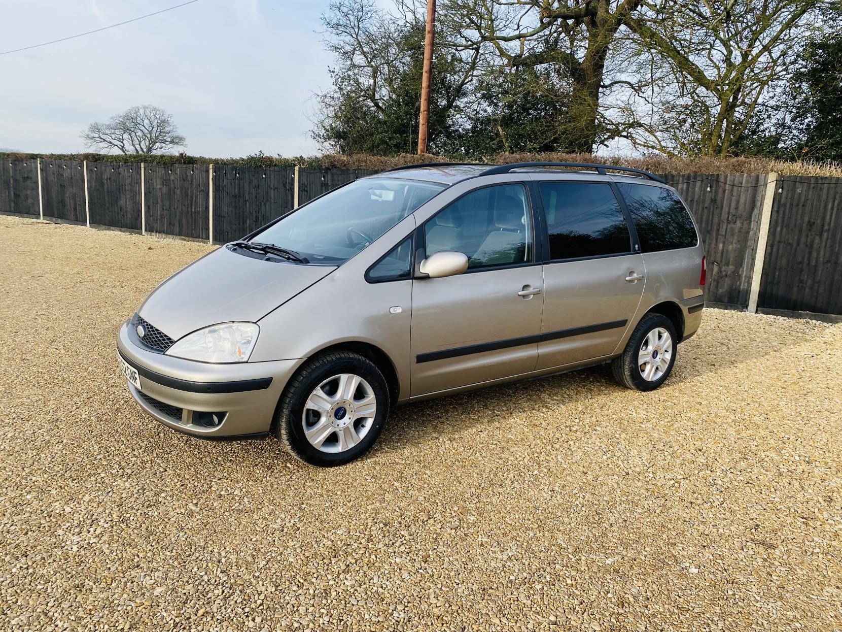 Ford Galaxy 2.8i Ghia MPV 5dr Petrol Automatic (288 g/km, 200 bhp)