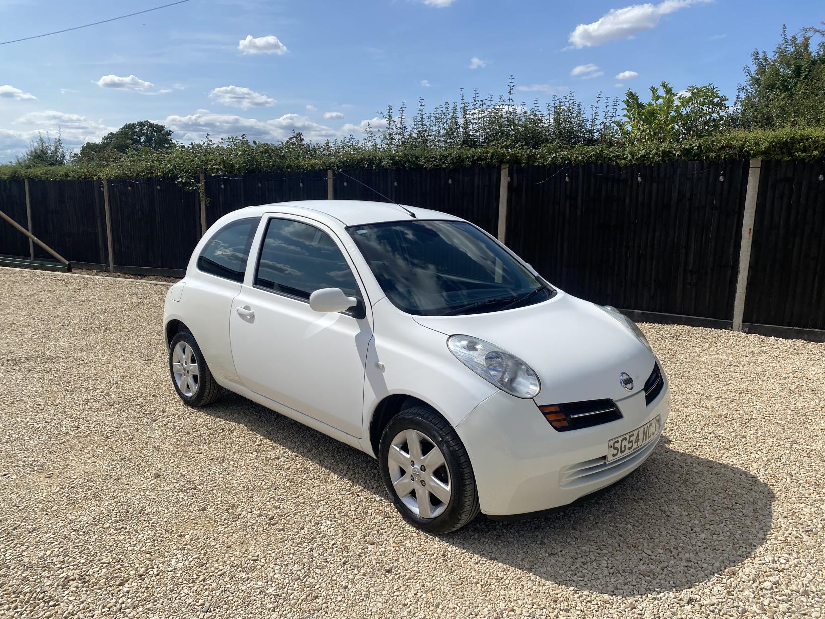Nissan Micra 1.4 16v SVE Hatchback 3dr Petrol Automatic (163 g/km, 87 bhp)