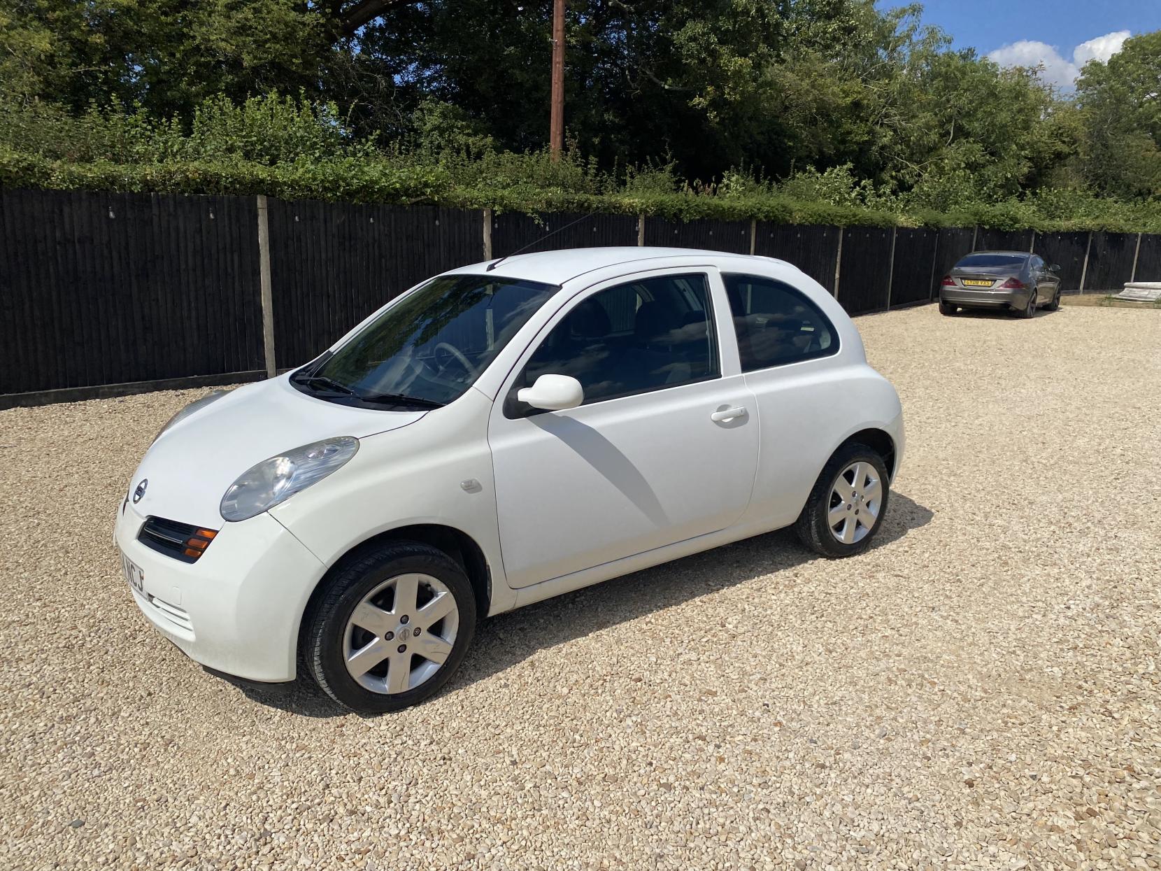 Nissan Micra 1.4 16v SVE Hatchback 3dr Petrol Automatic (163 g/km, 87 bhp)
