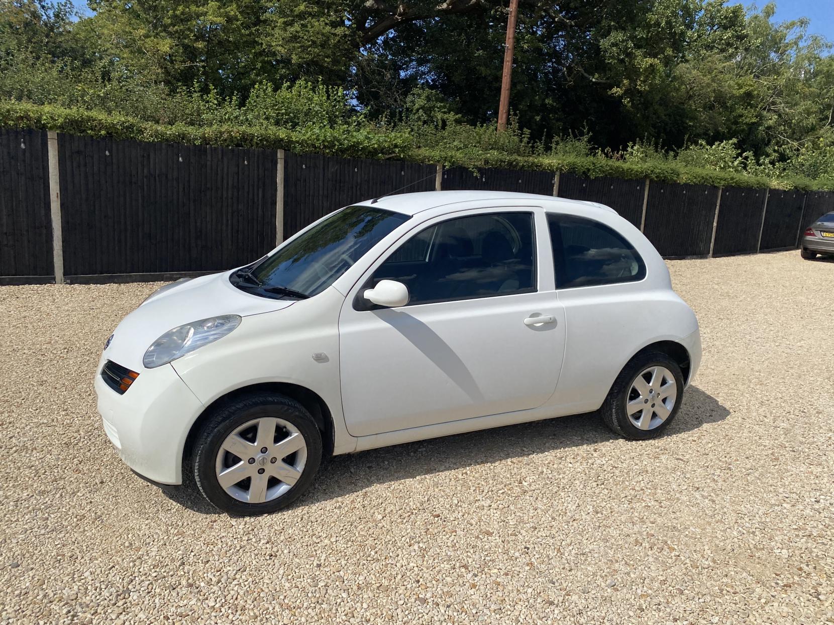 Nissan Micra 1.4 16v SVE Hatchback 3dr Petrol Automatic (163 g/km, 87 bhp)