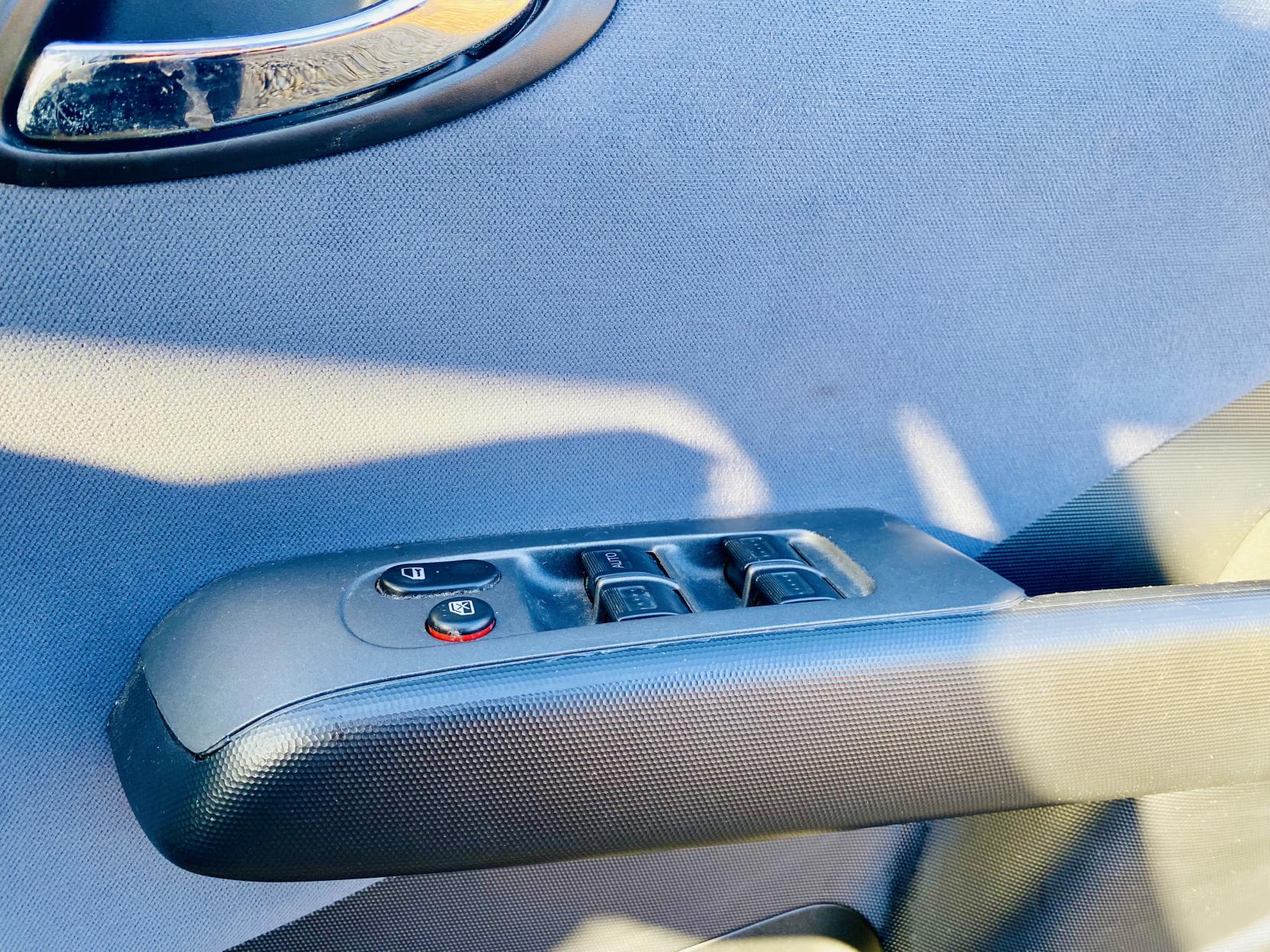 Honda Jazz 1.4 i-DSI SE Hatchback 5dr Petrol CVT-7 (139 g/km, 82 bhp)