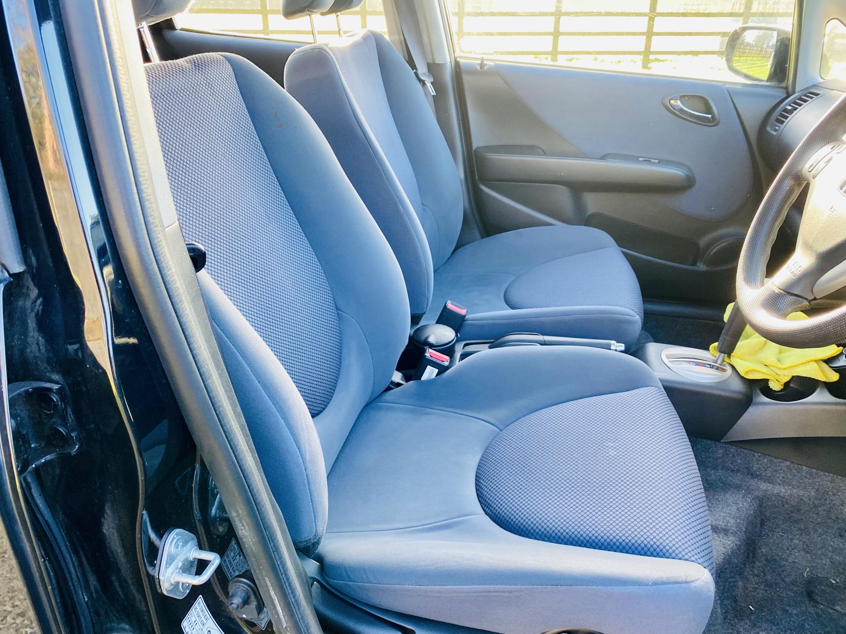 Honda Jazz 1.4 i-DSI SE Hatchback 5dr Petrol CVT-7 (139 g/km, 82 bhp)