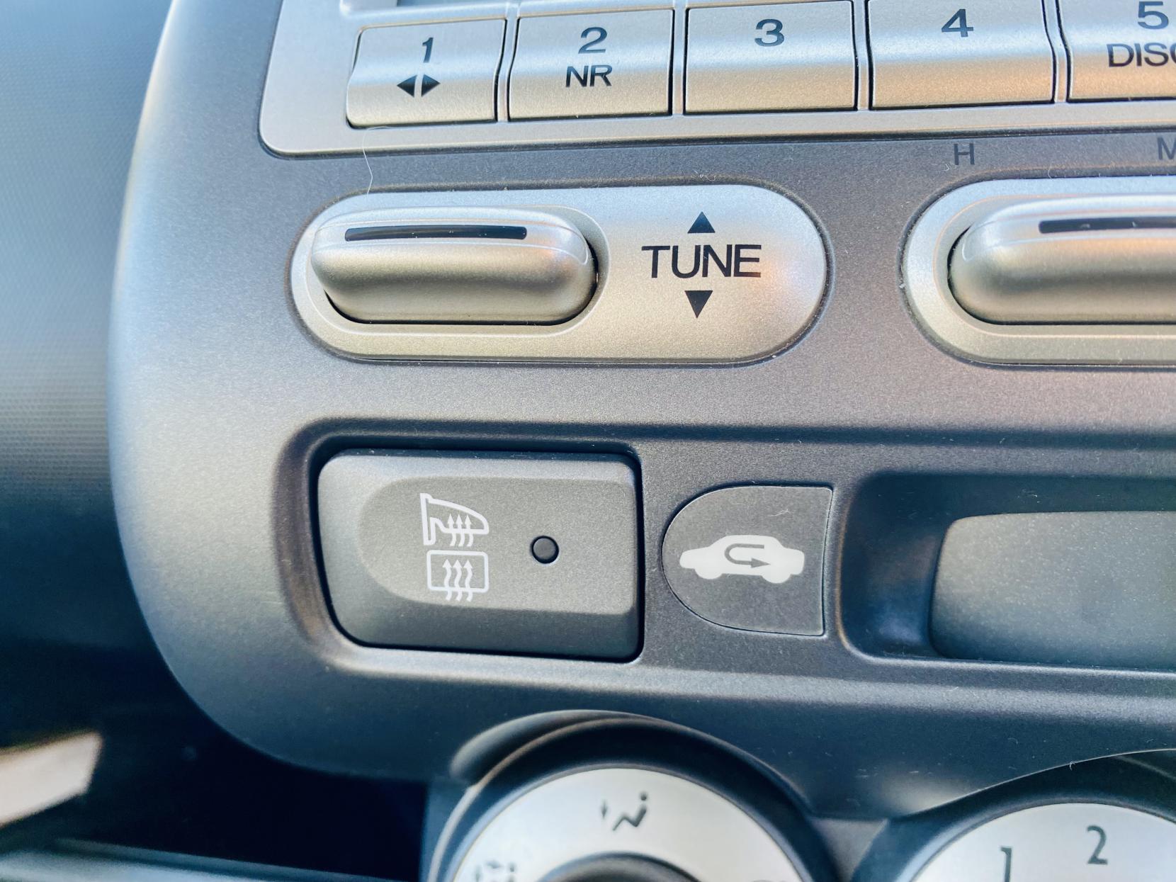 Honda Jazz 1.4 i-DSI SE Hatchback 5dr Petrol CVT-7 (139 g/km, 82 bhp)