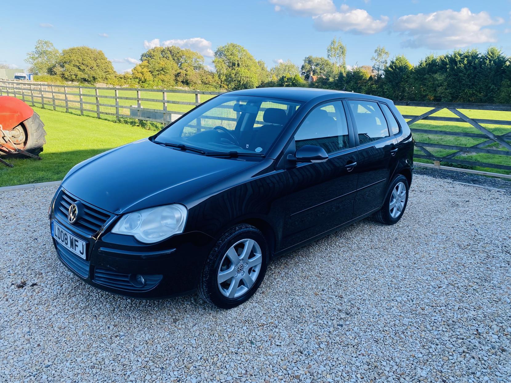 Volkswagen Polo 1.4 Match Hatchback 5dr Petrol Automatic (165 g/km, 79 bhp)
