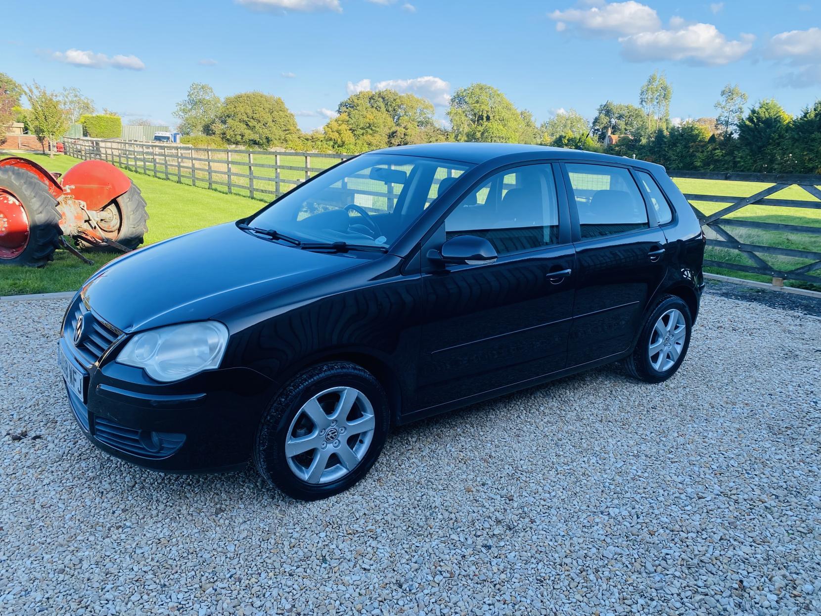 Volkswagen Polo 1.4 Match Hatchback 5dr Petrol Automatic (165 g/km, 79 bhp)