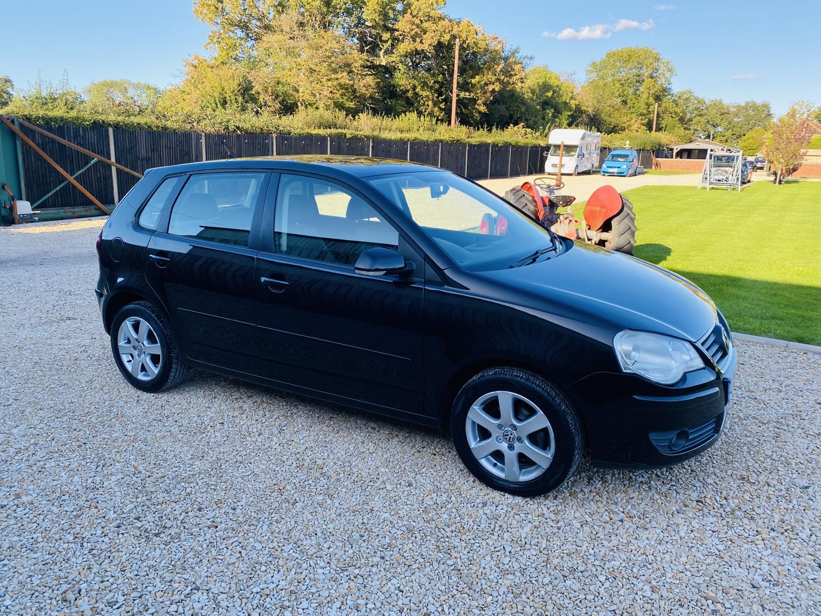 Volkswagen Polo 1.4 Match Hatchback 5dr Petrol Automatic (165 g/km, 79 bhp)