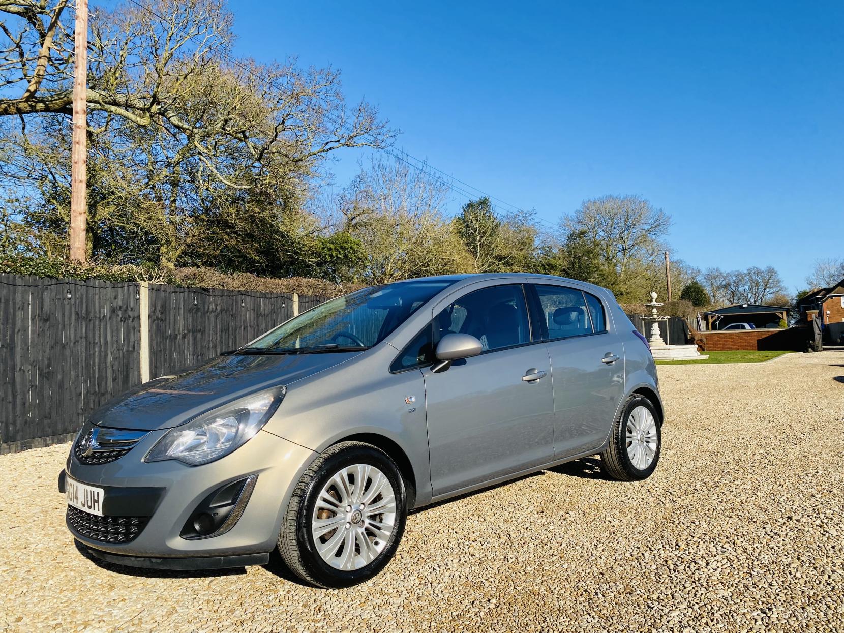 Vauxhall Corsa 1.2 16V SE Hatchback 5dr Petrol Manual Euro 5 (85 ps)