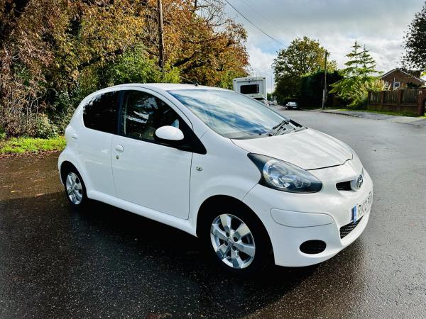 Toyota AYGO 1.0 VVT-i Go Hatchback 5dr Petrol MultiMode Euro 5 (AC) (67 ps)