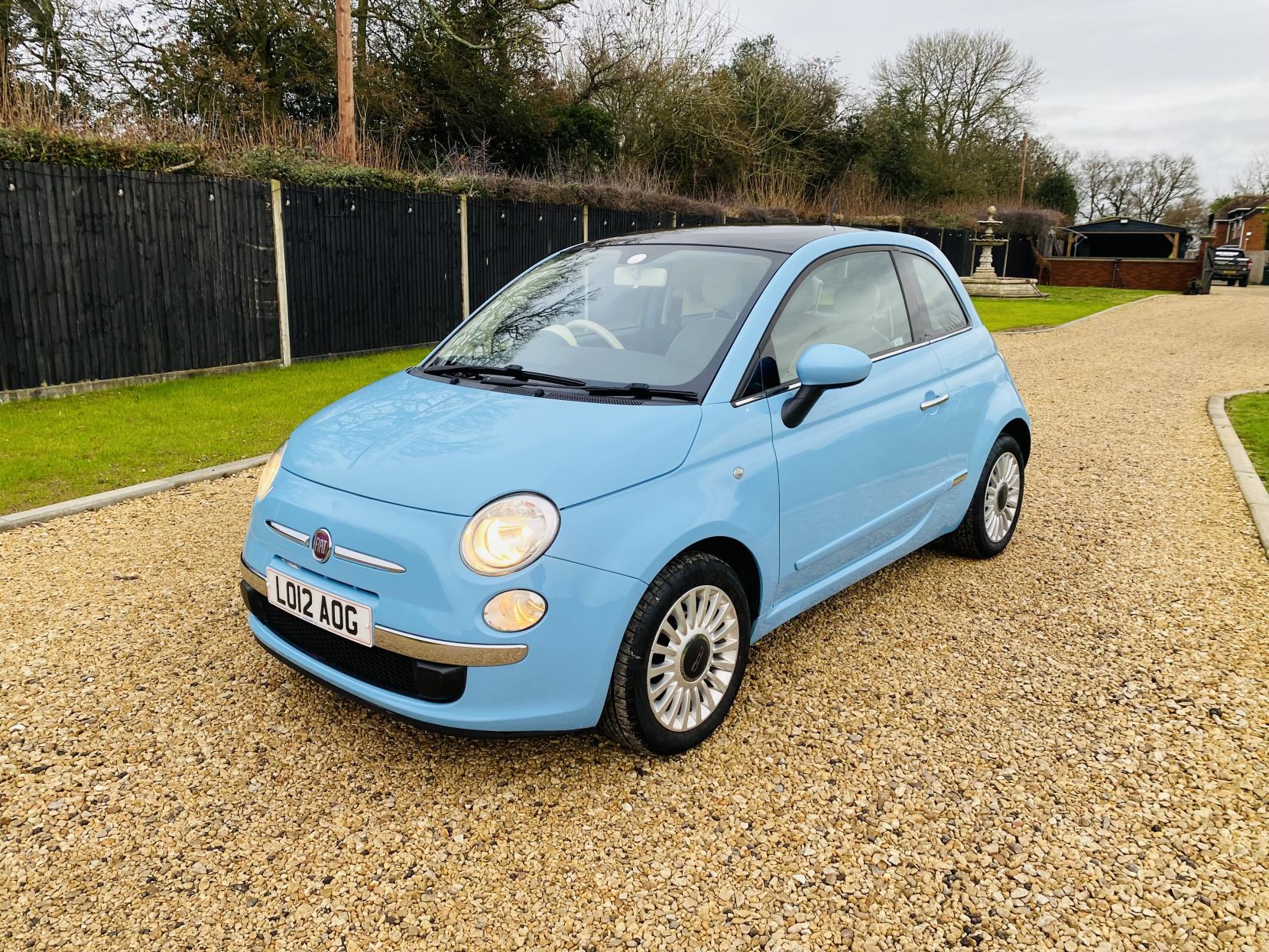 Fiat 500 1.2 Lounge Hatchback 3dr Petrol Dualogic Euro 4 (69 bhp)