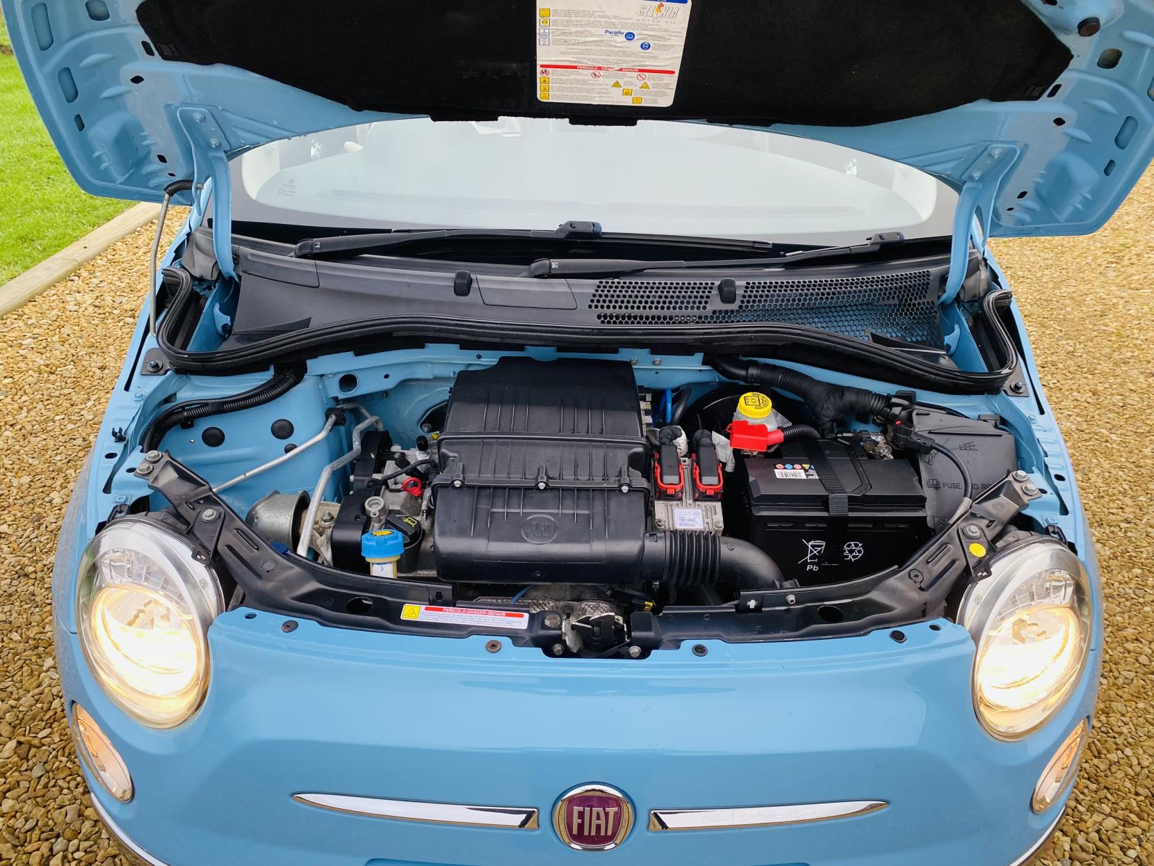 Fiat 500 1.2 Lounge Hatchback 3dr Petrol Dualogic Euro 4 (69 bhp)