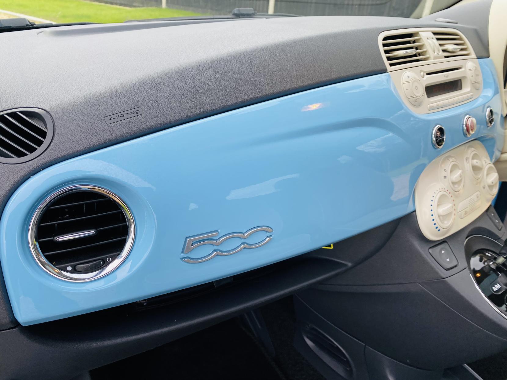 Fiat 500 1.2 Lounge Hatchback 3dr Petrol Dualogic Euro 4 (69 bhp)