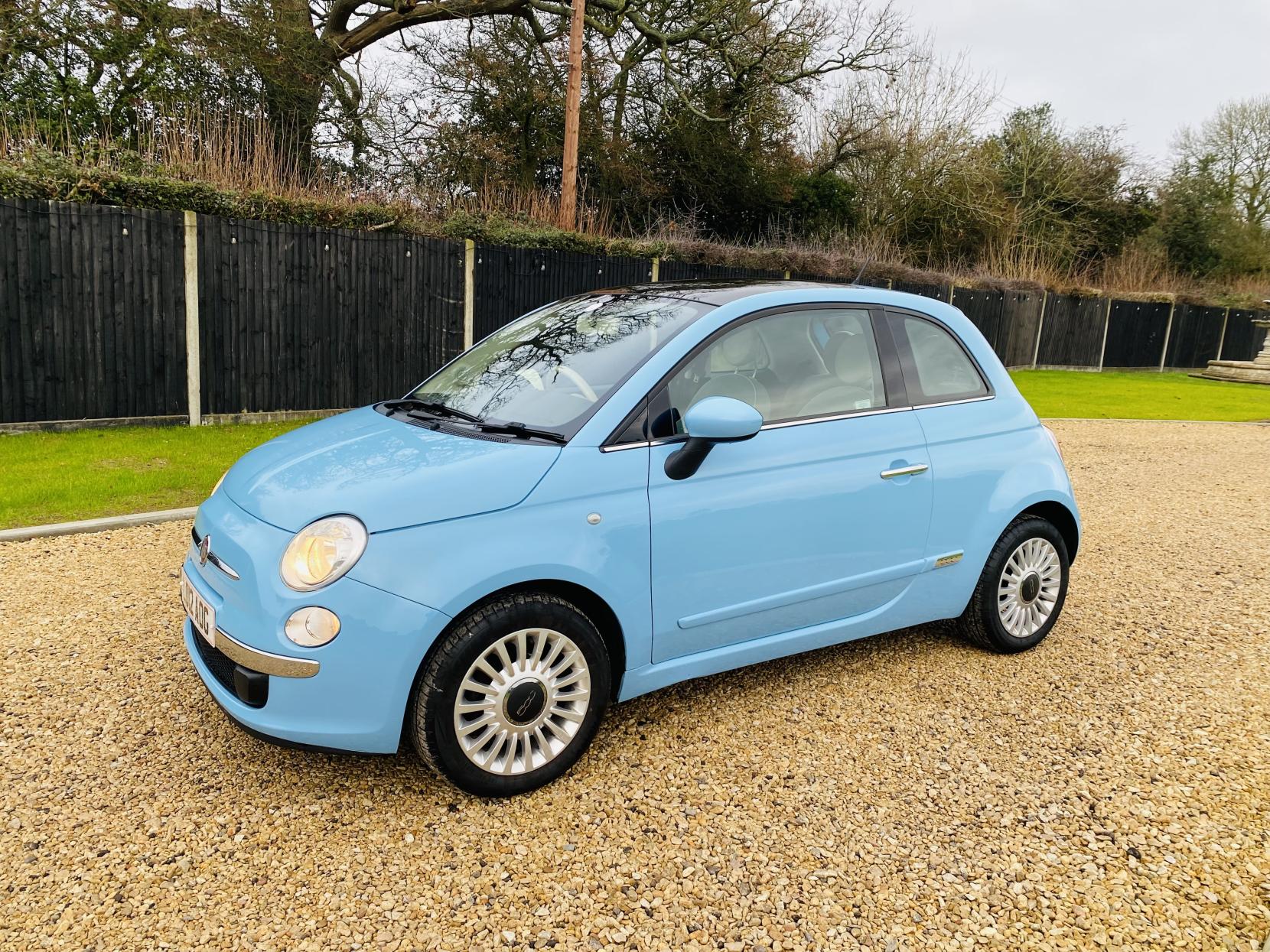 Fiat 500 1.2 Lounge Hatchback 3dr Petrol Dualogic Euro 4 (69 bhp)