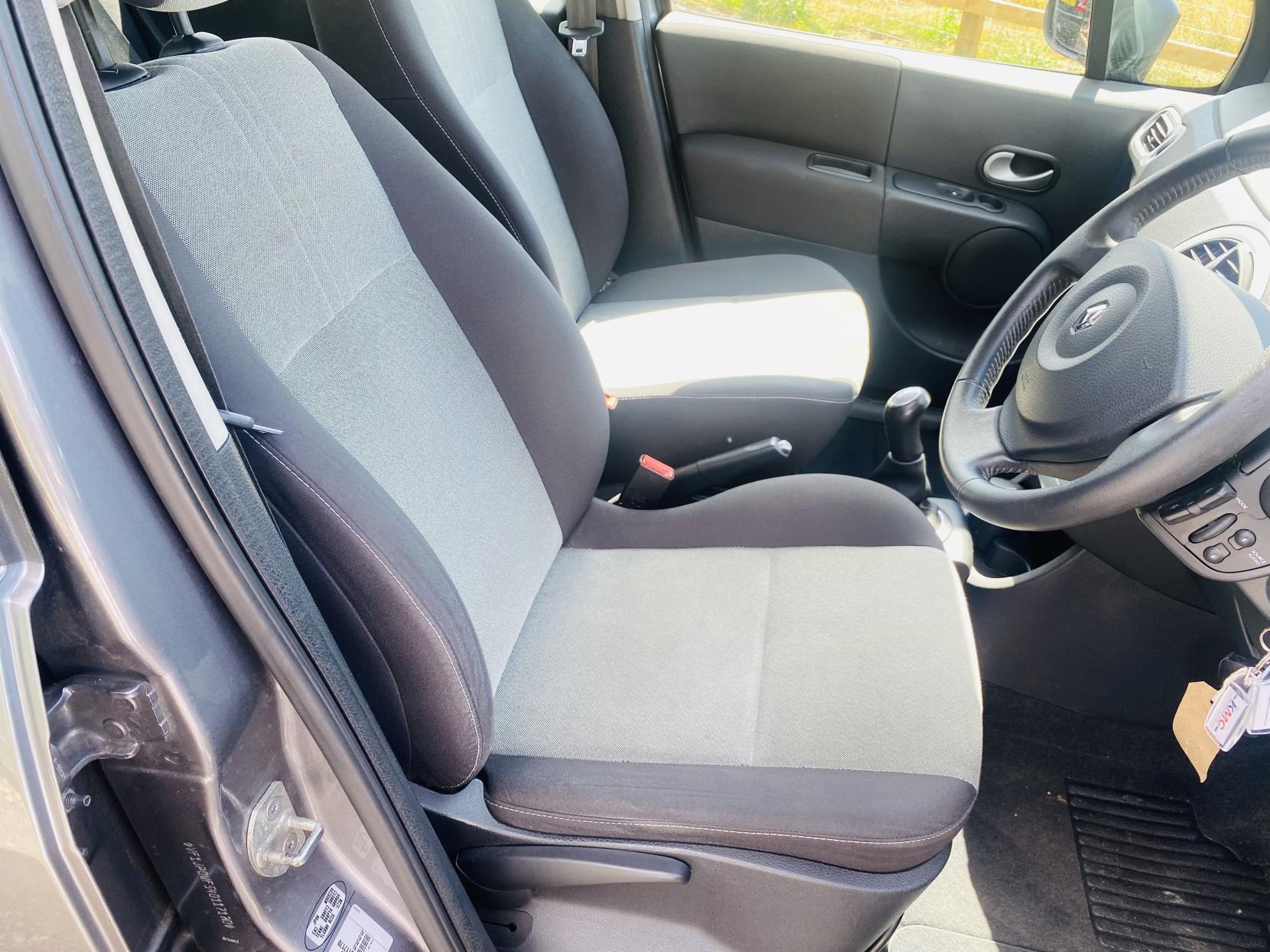 Renault Grand Modus 1.2 TCe Dynamique MPV 5dr Petrol Manual Euro 4 (100 ps)