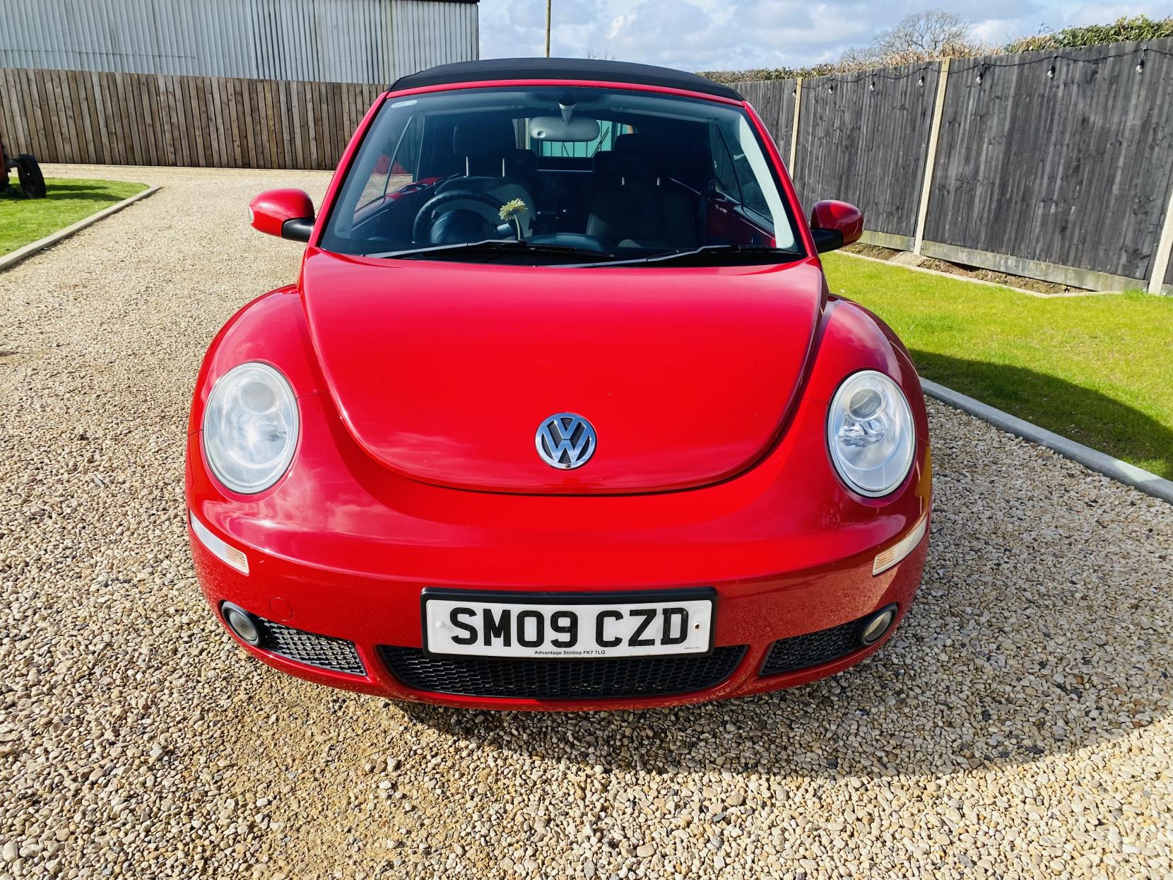 Volkswagen Beetle 1.4 16V Luna Cabriolet 2dr Petrol Manual Euro 4 (75 ps)