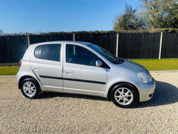 Toyota Yaris 1.3 VVT-i T Spirit Hatchback 5dr Petrol Automatic (150 g/km, 85 bhp)