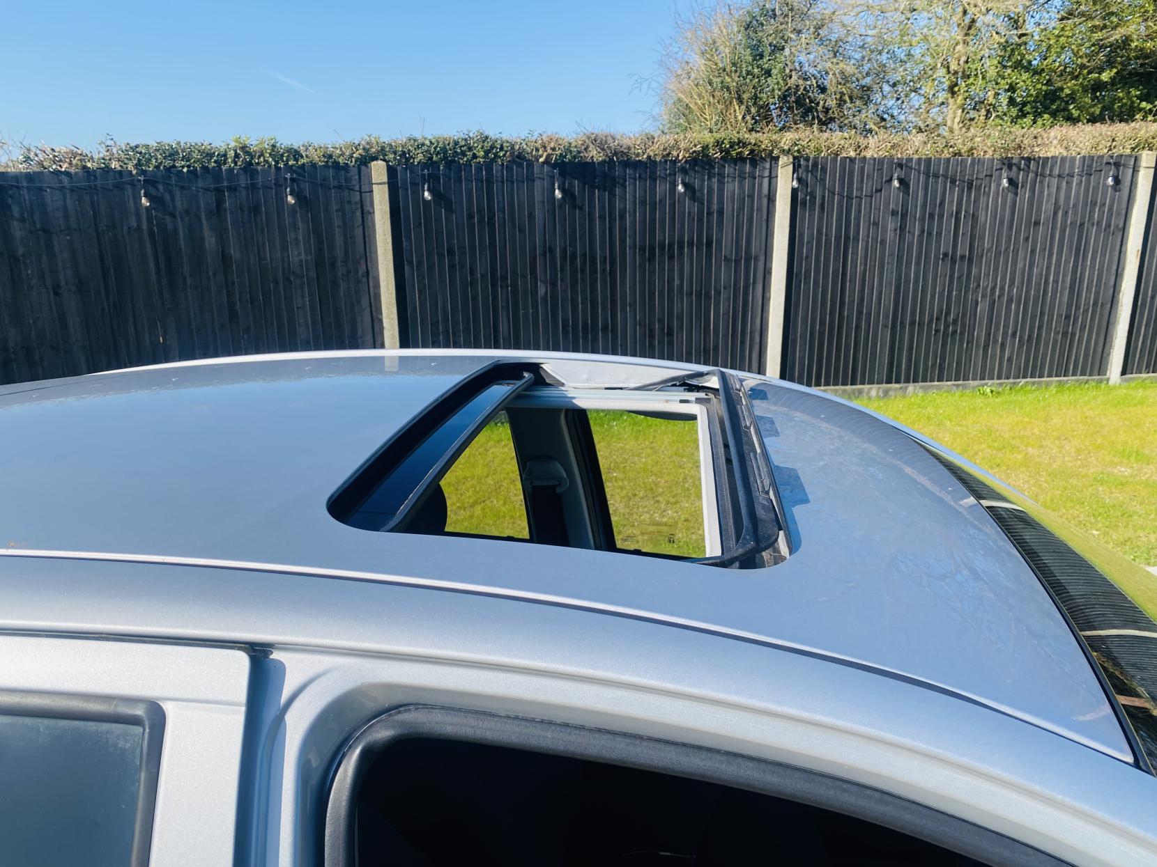 Toyota Yaris 1.3 VVT-i T Spirit Hatchback 5dr Petrol Automatic (150 g/km, 85 bhp)